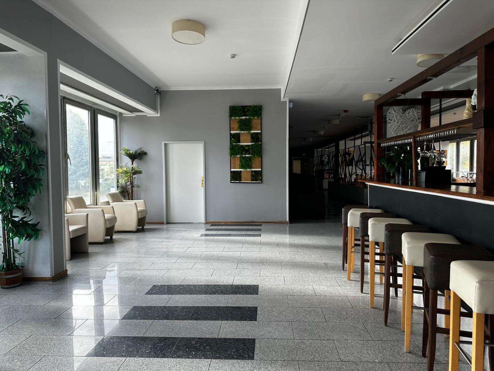 Ootel.Com Berlin Dış mekan fotoğraf