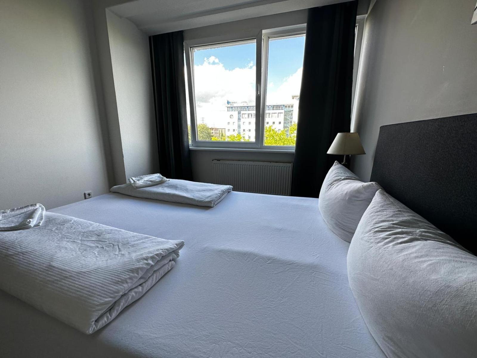 Ootel.Com Berlin Dış mekan fotoğraf