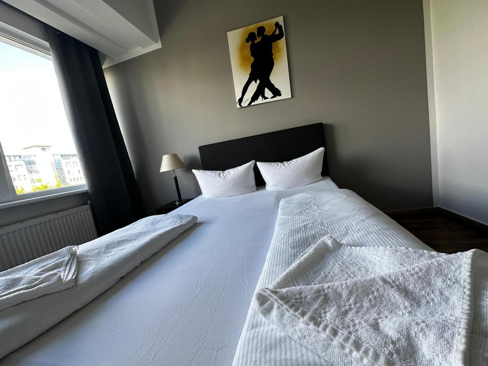 Ootel.Com Berlin Dış mekan fotoğraf