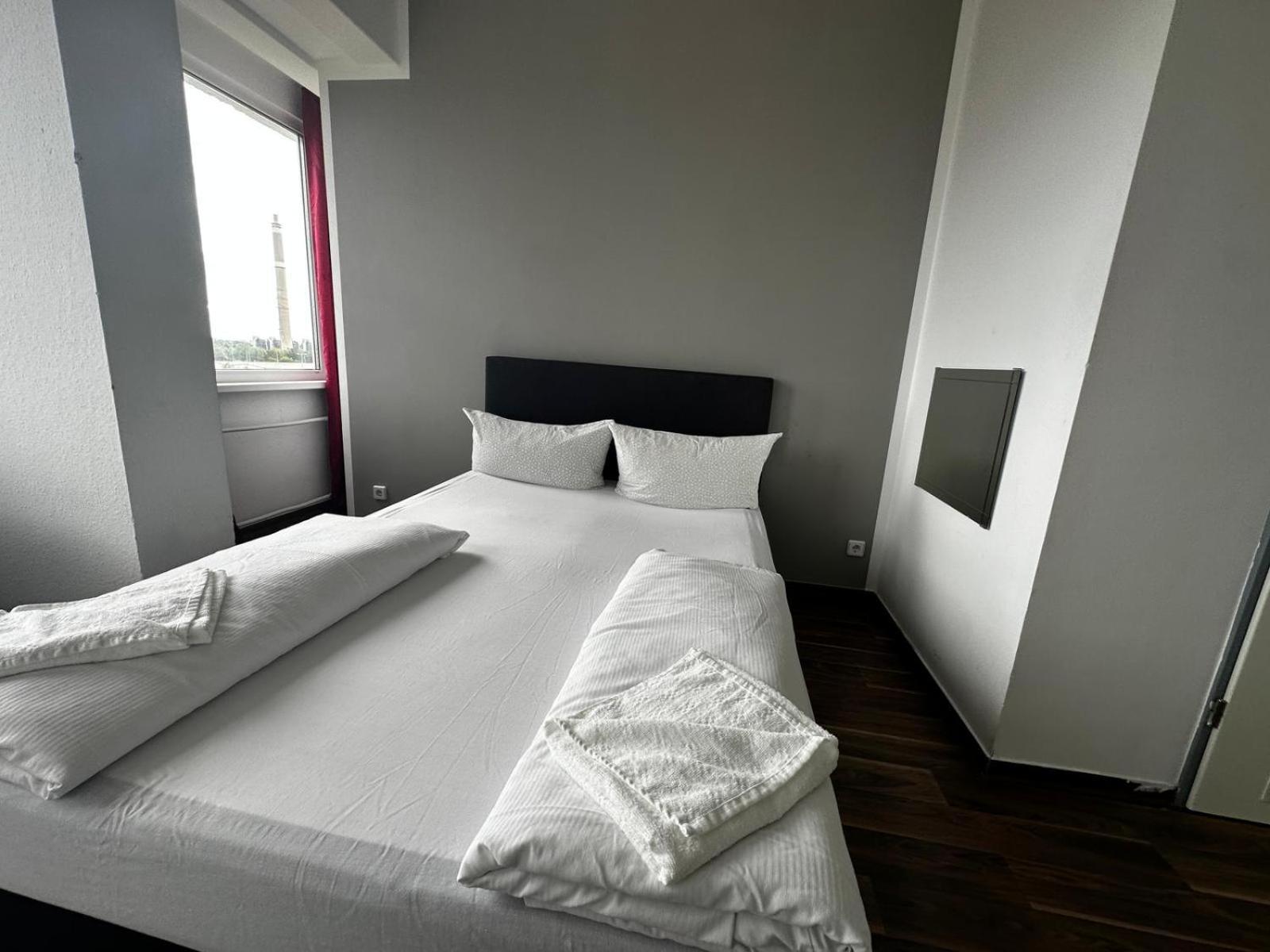 Ootel.Com Berlin Dış mekan fotoğraf